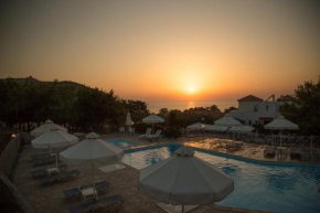Гостиница Akti Hotel & Apartments  Митимна
